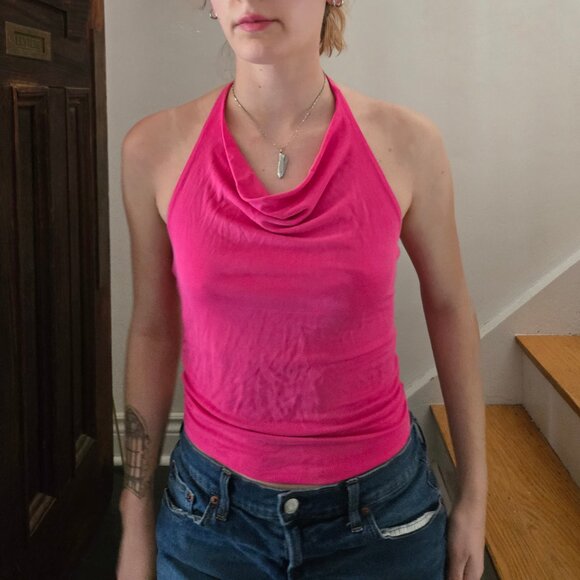 Hot pink cropped halter top - Picture 8 of 8